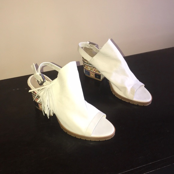 Women’s Donald Pliner heels - Picture 5 of 5